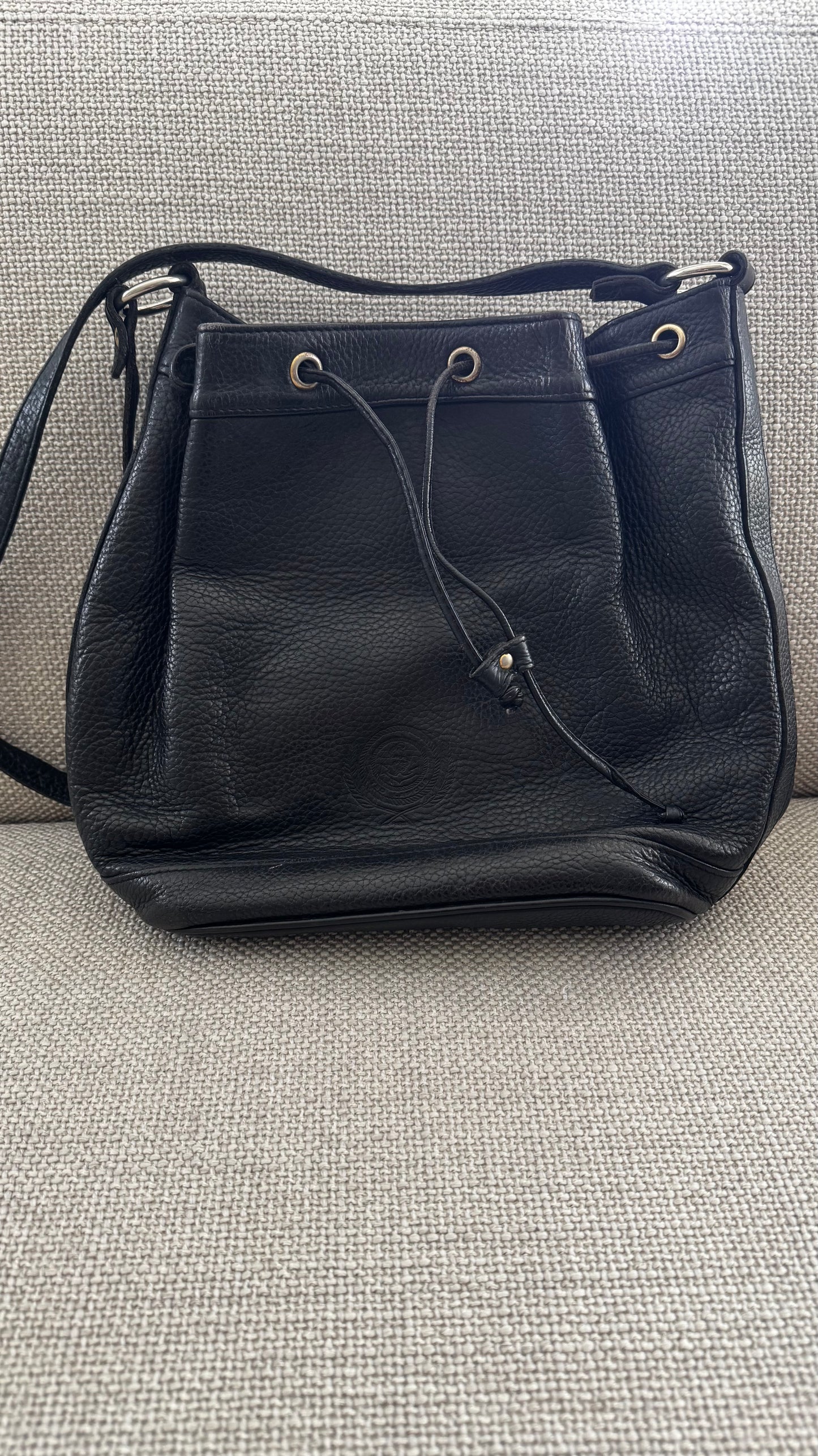 Vintage Ted Lapidus Paris zwarte leren schoudertas zilver details | e4vintage
