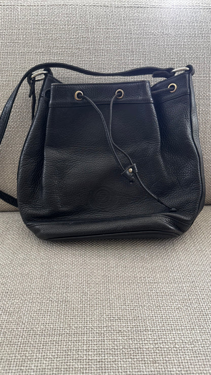 Vintage Ted Lapidus Paris zwarte leren schoudertas zilver details | e4vintage