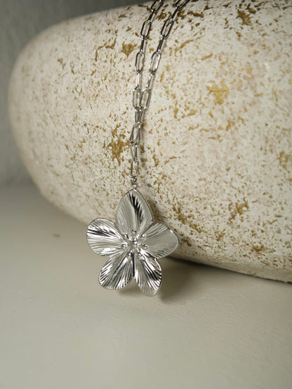 Stainless steel ketting bloem