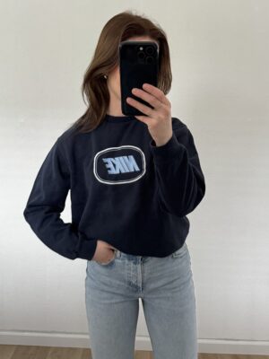 Nike - vintage sweater
